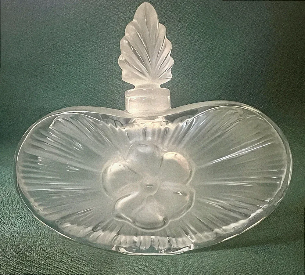 VINTAGE LALIQUE PERFUME BOTTLE “CLARISSE” BY MARIE CLAIRE RETIRED DESIGN