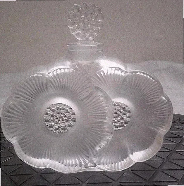 VTG Lalique France Crystal Perfume Bottle ,Deux Fleurs Flower Design & Stopper !